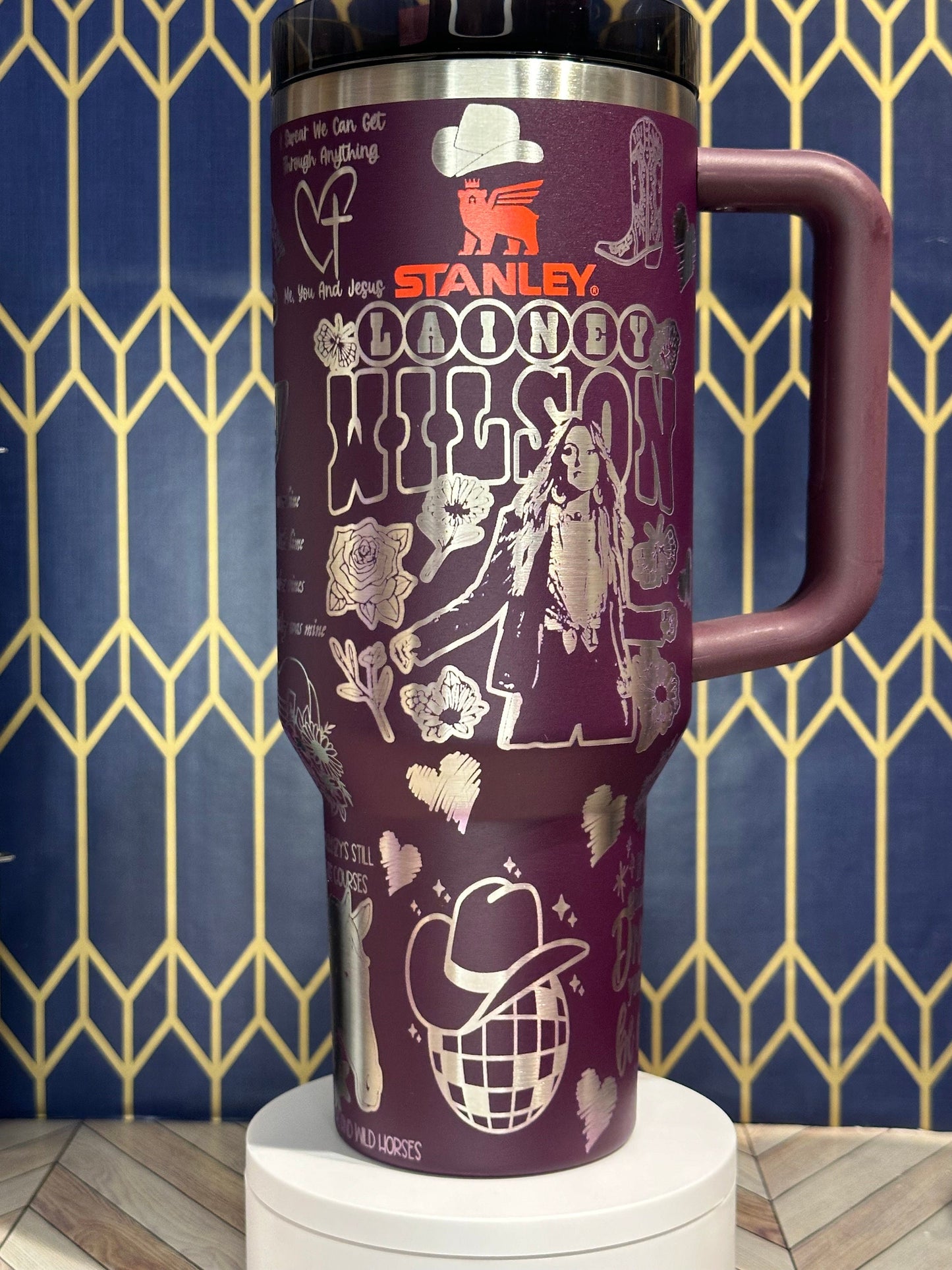 Vaso grabado de Lainey Wilson - Stanley Quencher de 30/40 oz