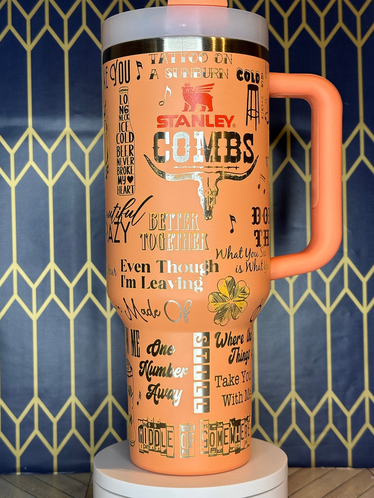 La cerveza nunca me rompió el corazón - Vaso grabado - Stanley Quencher 30/40 oz