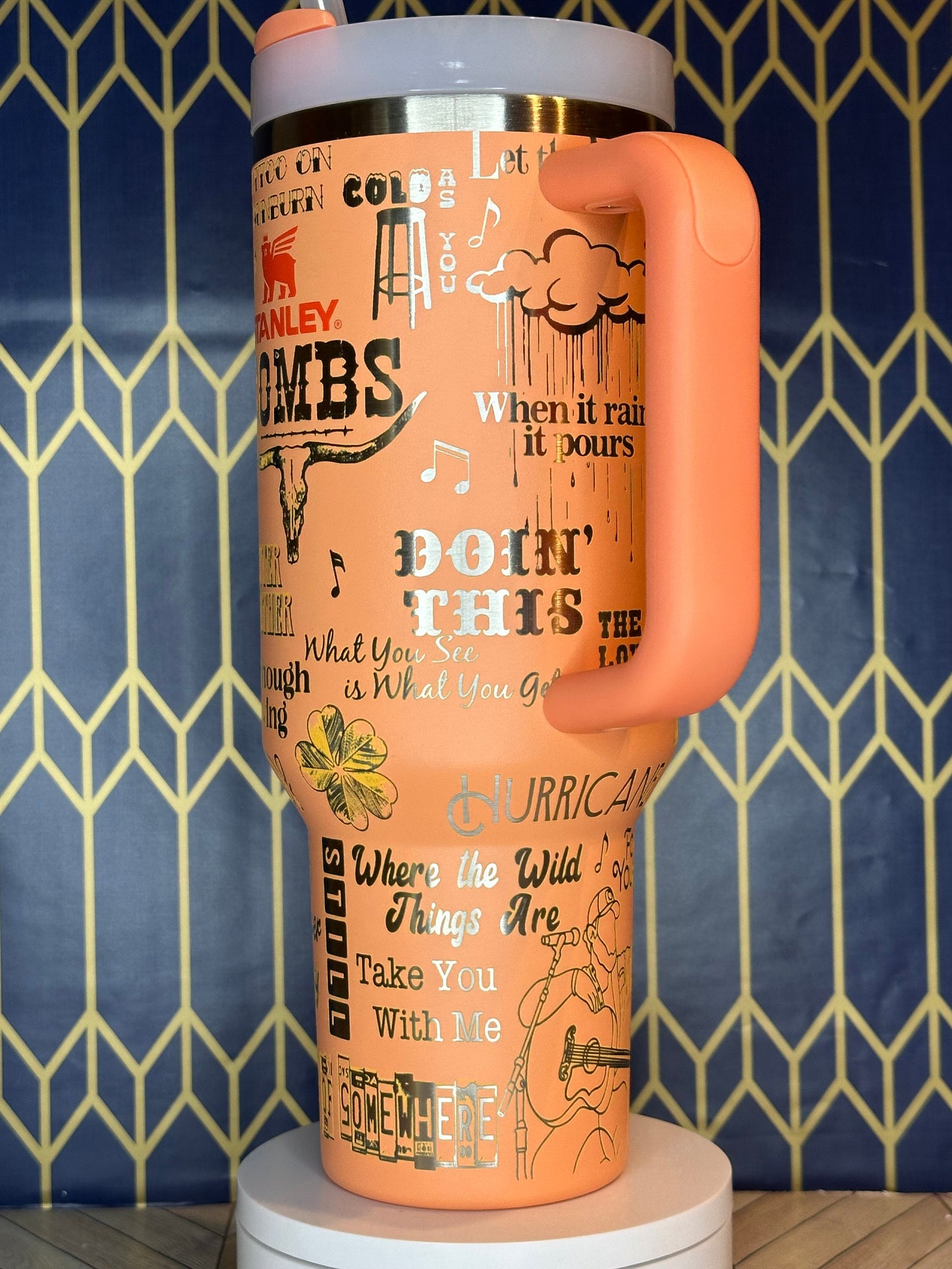 La cerveza nunca me rompió el corazón - Vaso grabado - Stanley Quencher 30/40 oz