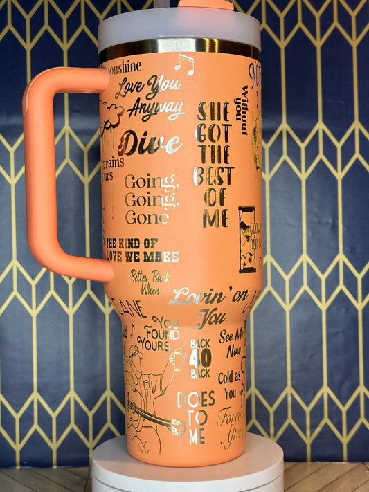 La cerveza nunca me rompió el corazón - Vaso grabado - Stanley Quencher 30/40 oz
